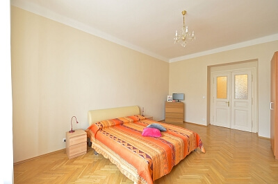Lucemburská, Vinohrady - Prague 3 | Rent, Apartment One-bedroom (2+1), 90 m²