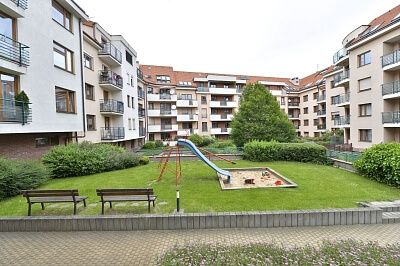 Břevnovská, Břevnov - Praha 6 | Pronájem, Byt 3+1, 84 m²