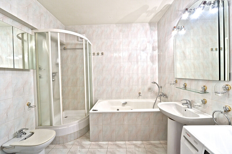 Renoirova, Hlubočepy - Prague 5 | Rent, Apartment Three-bedroom (4+1), 139 m²