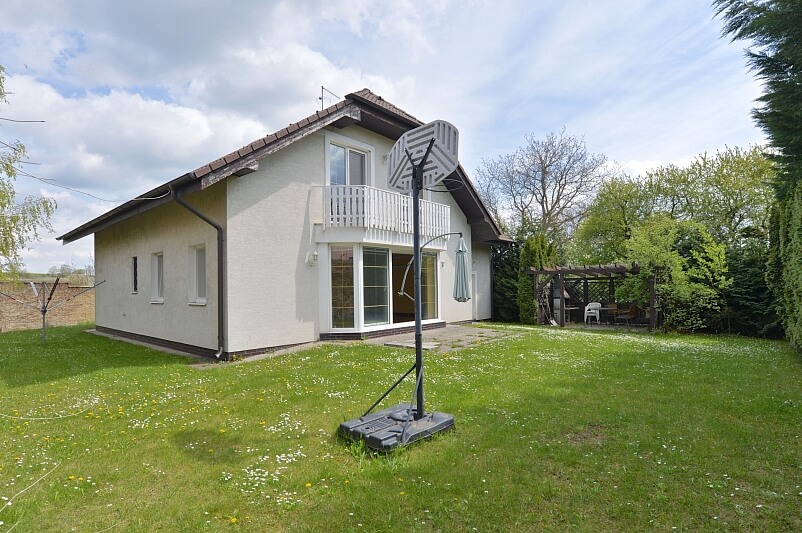 Tuchoměřická, Nebušice - Praha 6 | Pronájem, Rodinný dům 6+kk, 233 m²