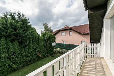 Tuchoměřická, Nebušice - Praha 6 | Pronájem, Rodinný dům 6+kk, 233 m²