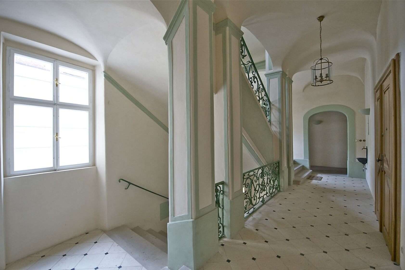 Nerudova, Malá Strana - Praha 1 | Pronájem, Byt 3+1, 90 m²