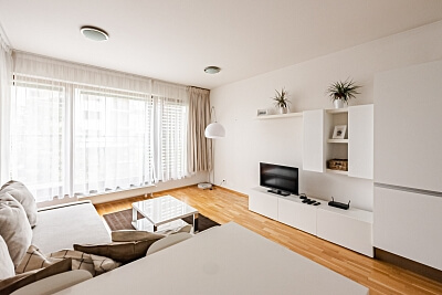 Nad Smetankou, Hrdlořezy - Prague 9 | Rent, Apartment One-bedroom (2+kk), 64 m²