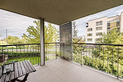 Nad Smetankou, Hrdlořezy - Praha 9 | Pronájem, Byt 2+kk, 64 m²