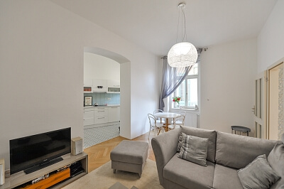 Vyšehradská, Nové Město - Praha 2 | Pronájem, Byt 2+kk, 54 m²