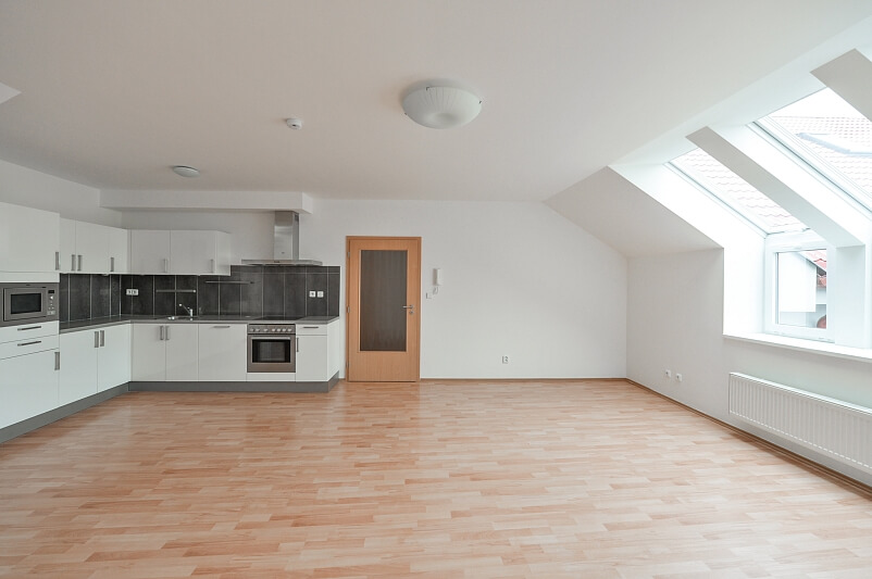 Libušská, Libuš - Prague 4 | Rent, Apartment Two-bedroom (3+kk), 123 m²