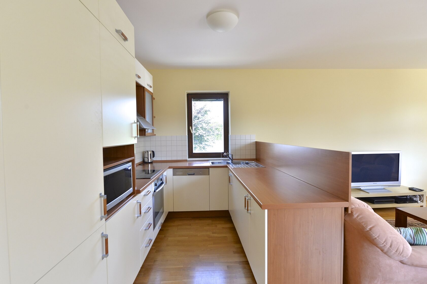 Irská, Vokovice - Praha 6 | Pronájem, Byt 4+kk, 126 m²
