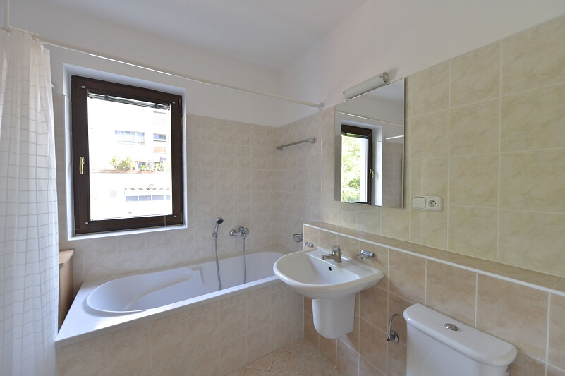 Irská, Vokovice - Praha 6 | Pronájem, Byt 4+kk, 126 m²