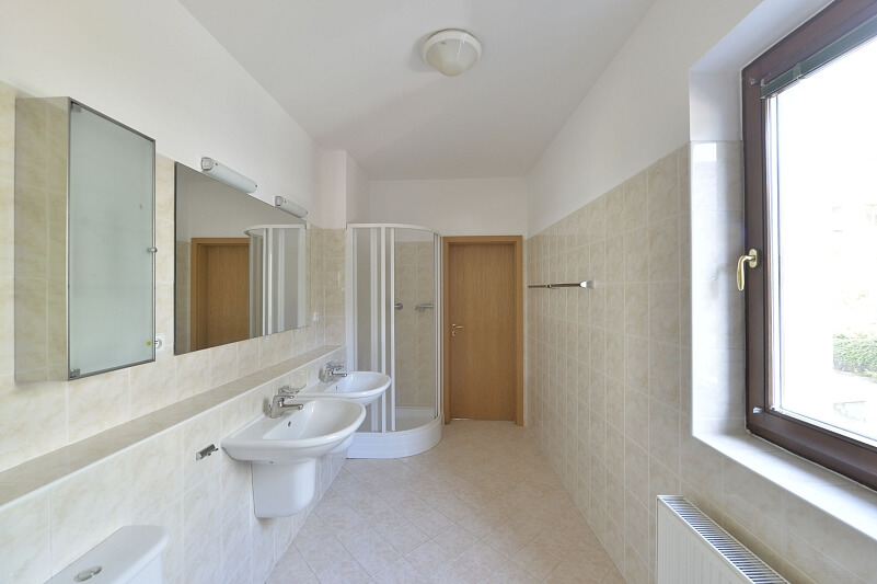 Irská, Vokovice - Praha 6 | Pronájem, Byt 4+kk, 126 m²