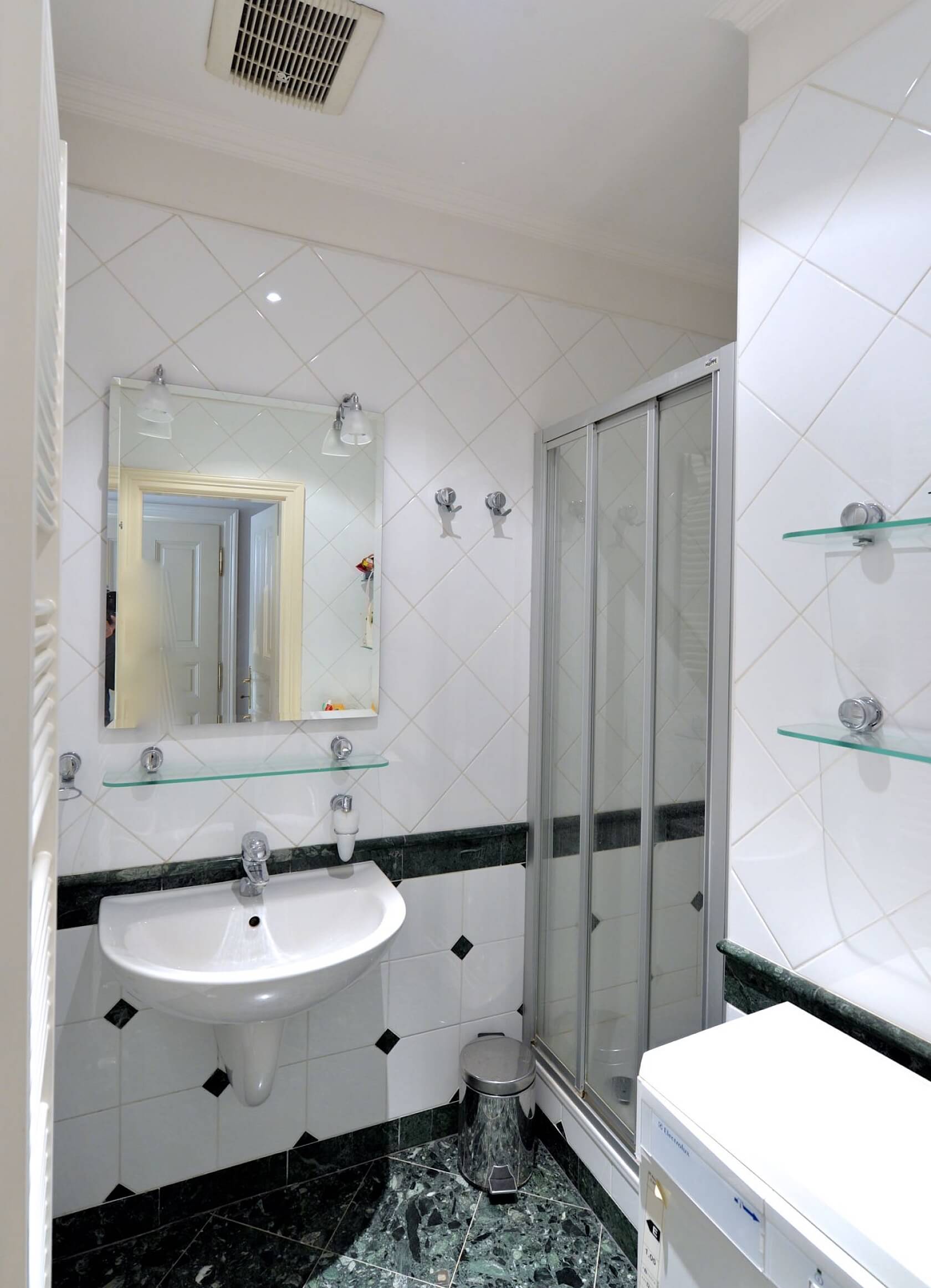 Vlašská, Malá Strana - Praha 1 | Pronájem, Byt 2+kk, 56 m²