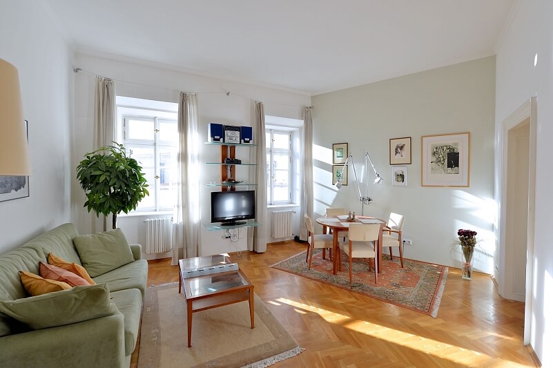 Vlašská, Malá Strana - Praha 1 | Pronájem, Byt 2+kk, 56 m²