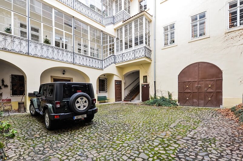 Sněmovní, Malá Strana - Prague 1 | Rent, Apartment Studio (1+1), 50 m²