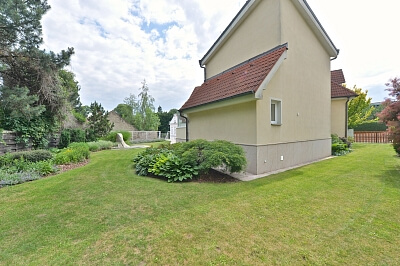 Školní, Průhonice - Praha-západ | Pronájem, Rodinný dům 6+1, 280 m²