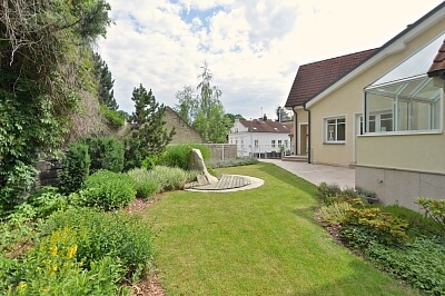 Školní, Průhonice - Praha-západ | Rent, House Five-bedroom (6+1), 280 m²