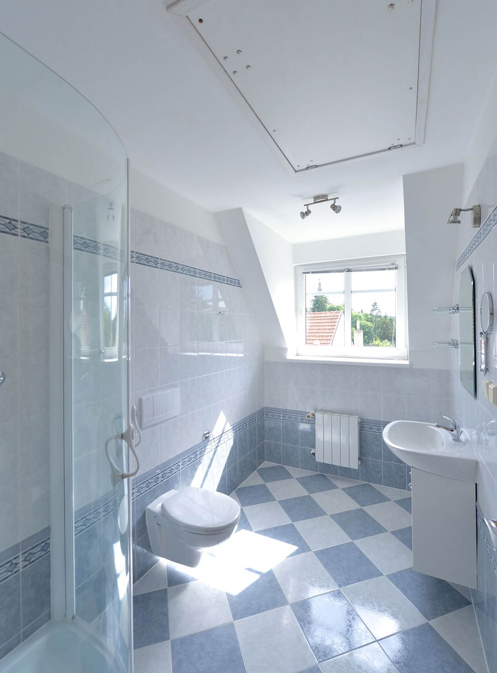 Školní, Průhonice - Praha-západ | Pronájem, Rodinný dům 6+1, 280 m²