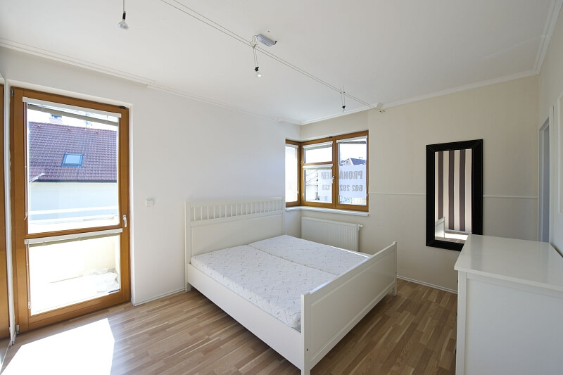 Pod valem II, Průhonice - Praha-západ | Pronájem, Rodinný dům 5+1, 220 m²