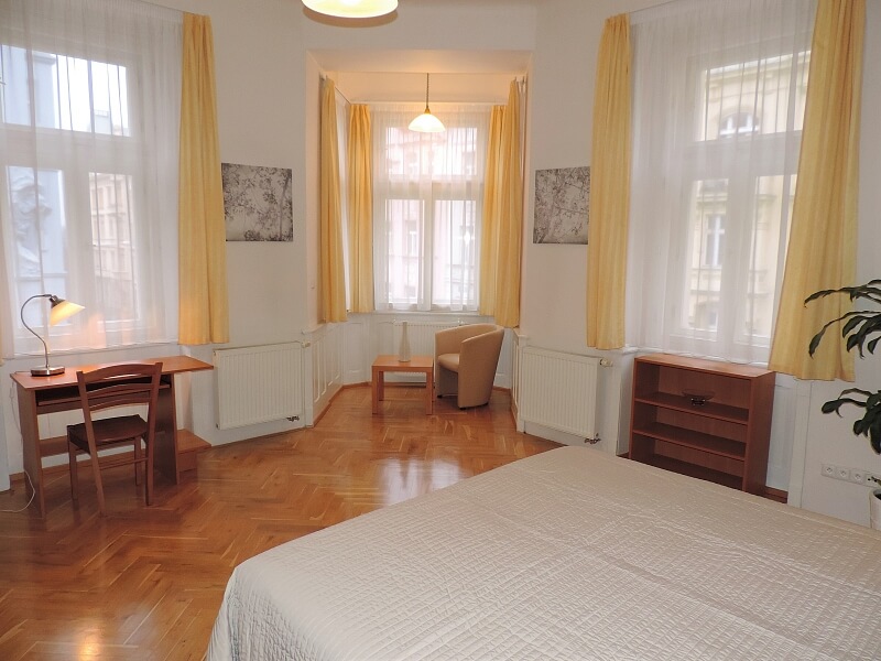 Krkonošská, Vinohrady - Prague 2 | Rent, Apartment Two-bedroom (3+1), 81 m²