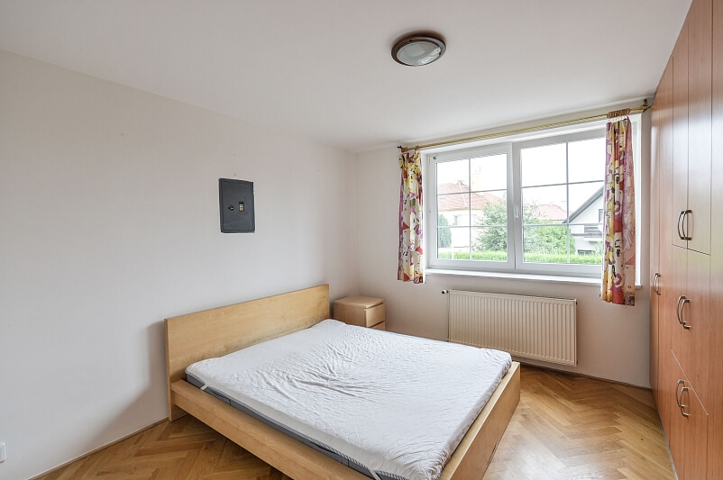 Návazná, Suchdol - Praha 6 | Pronájem, Rodinný dům 6+1, 289 m²