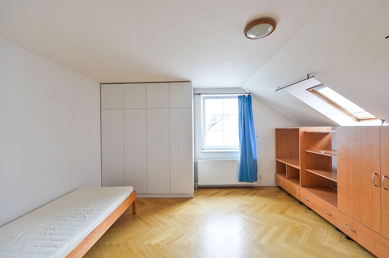 Návazná, Suchdol - Praha 6 | Pronájem, Rodinný dům 6+1, 289 m²