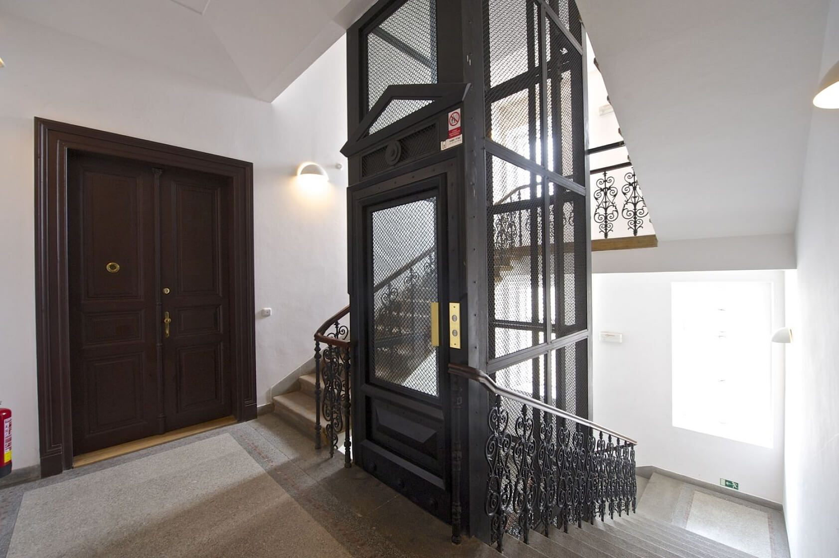 Všehrdova, Malá Strana - Prague 1 | Rent, Apartment One-bedroom (2+kk), 79 m²