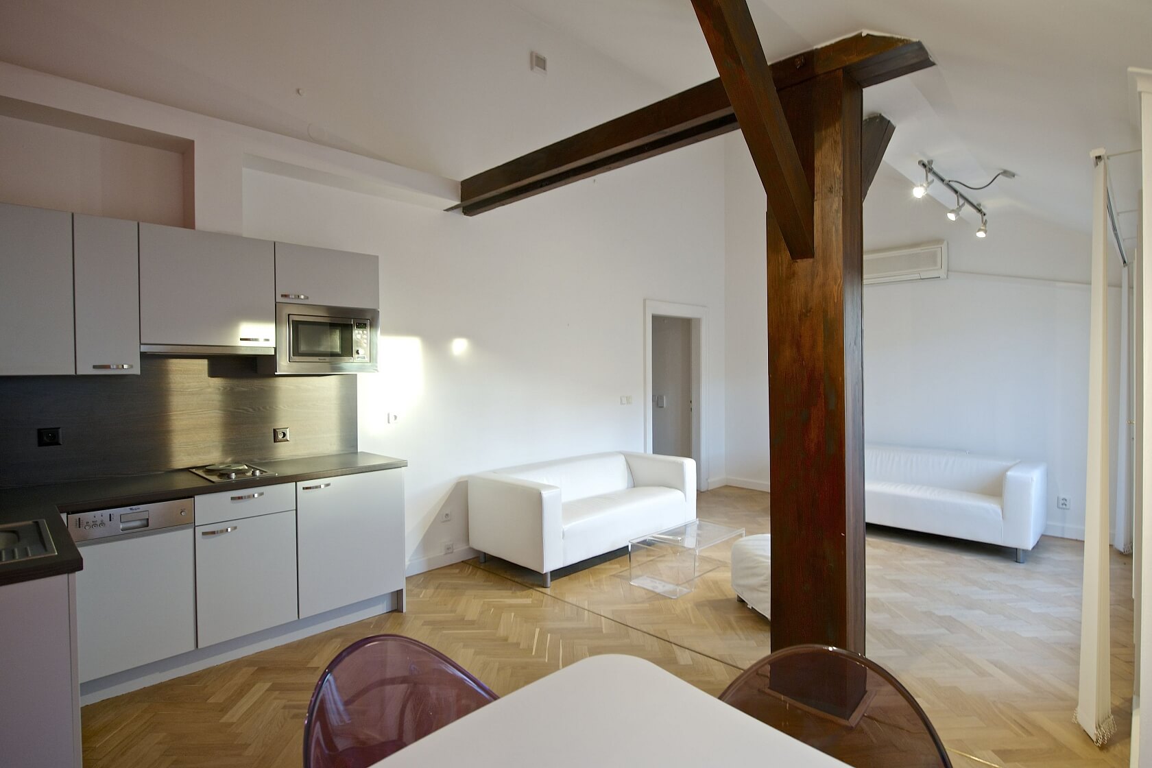 Všehrdova, Malá Strana - Praha 1 | Pronájem, Byt 2+kk, 79 m²