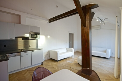 Všehrdova, Malá Strana - Praha 1 | Pronájem, Byt 2+kk, 79 m²