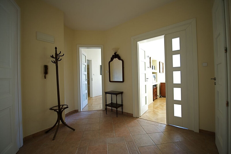 Mikulandská, Nové Město - Prague 1 | Rent, Apartment One-bedroom (2+1), 80 m²