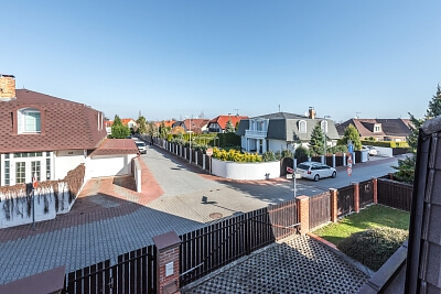V Zahradách, Horoměřice - Praha-západ | Rent, House Four-bedroom (5+1), 250 m²