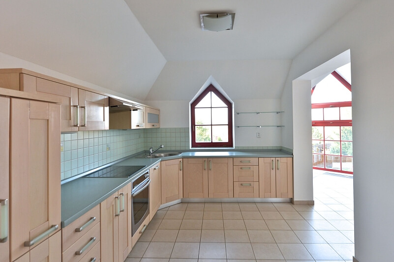 Spořická, Dolní Chabry - Praha 8 | Pronájem, Rodinný dům 5+1, 250 m²