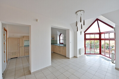 Spořická, Dolní Chabry - Prague 8 | Rent, House Four-bedroom (5+1), 250 m²