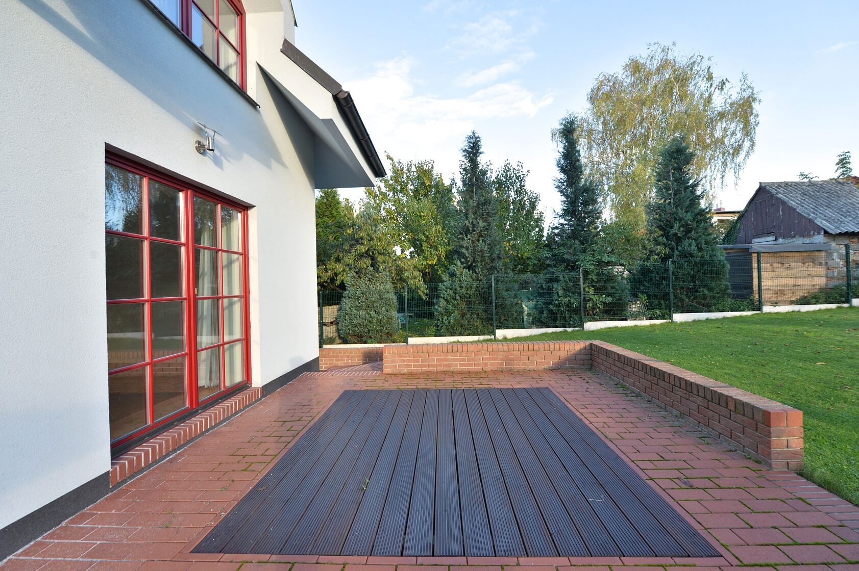 Spořická, Dolní Chabry - Praha 8 | Pronájem, Rodinný dům 5+1, 250 m²