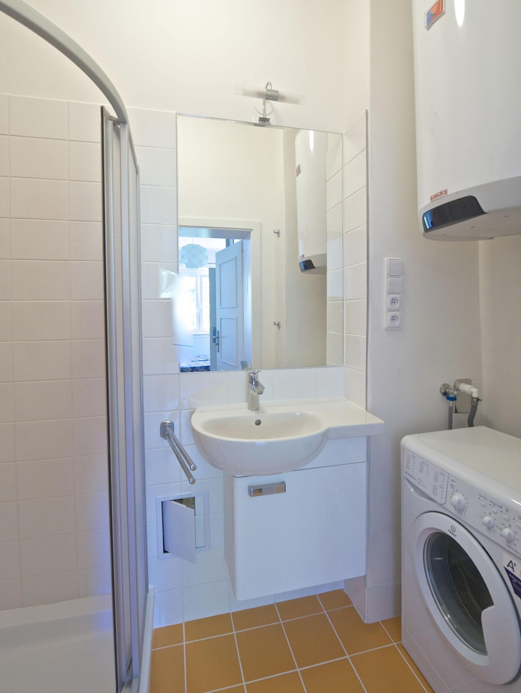 Za Strahovem, Břevnov - Praha 6 | Pronájem, Byt 2+kk, 47 m²