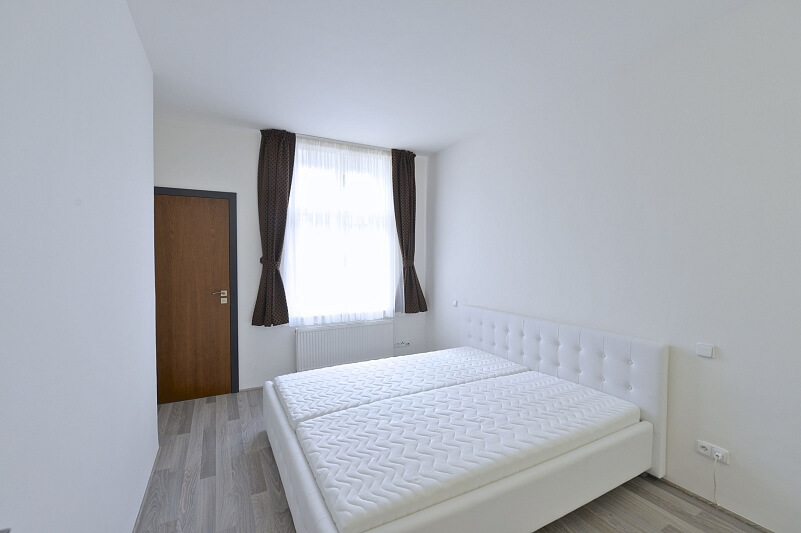 Slezská, Vinohrady - Prague 2 | Rent, Apartment Two-bedroom (3+kk), 68 m²