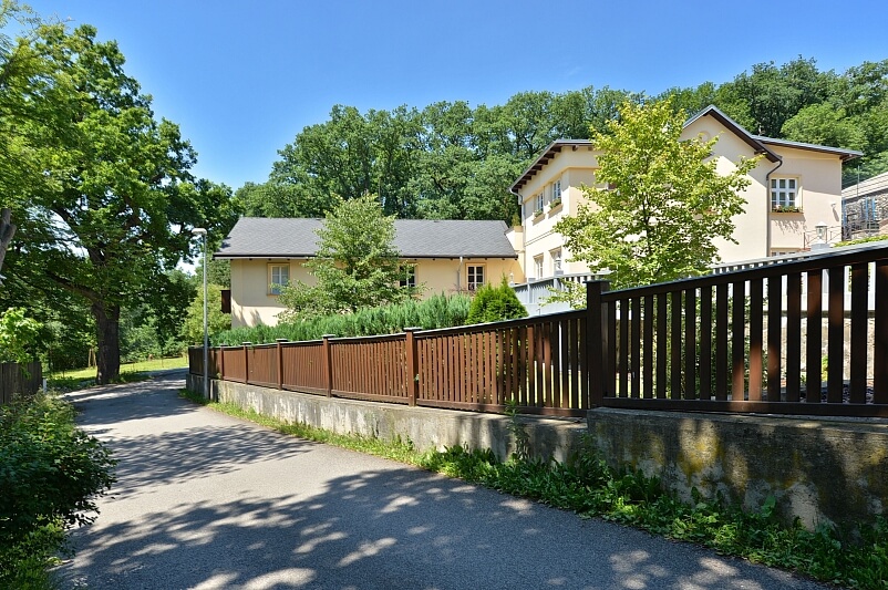 V lučinách, Hodkovičky - Prague 4 | Rent, House Four-bedroom (5+kk), 180 m²