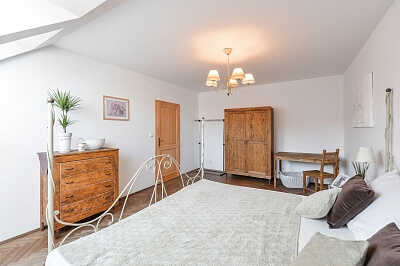 Na Plzeňce, Smíchov - Prague 5 | Rent, Apartment One-bedroom (2+kk), 64 m²