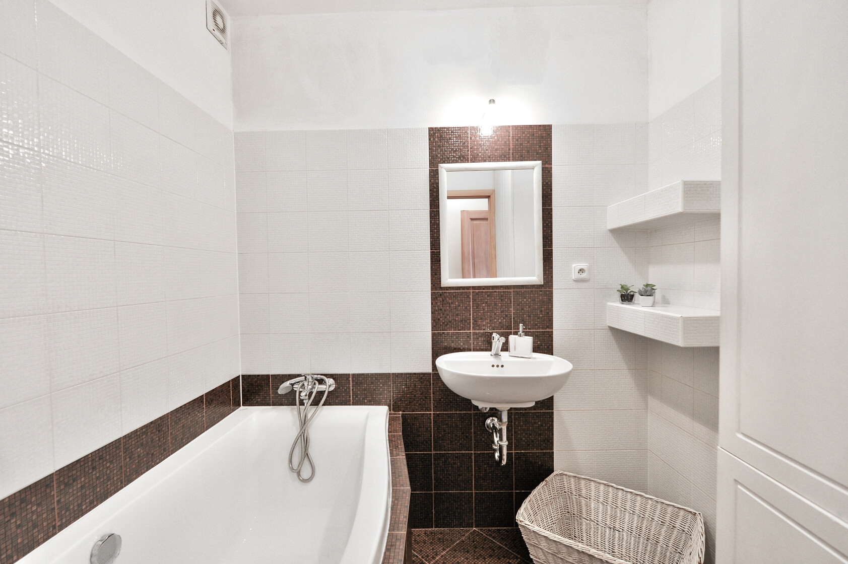 Na Plzeňce, Smíchov - Prague 5 | Rent, Apartment One-bedroom (2+kk), 64 m²