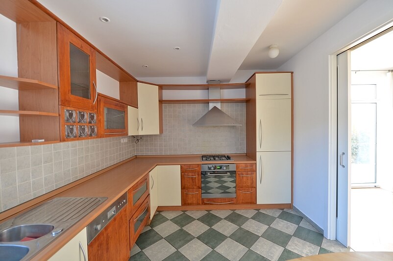 Dubnická, Velká Chuchle - Prague 5 | Rent, House Three-bedroom (4+kk), 190 m²