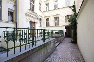 Betlémská, Staré Město - Praha 1 | Pronájem, Byt 3+kk, 121 m²