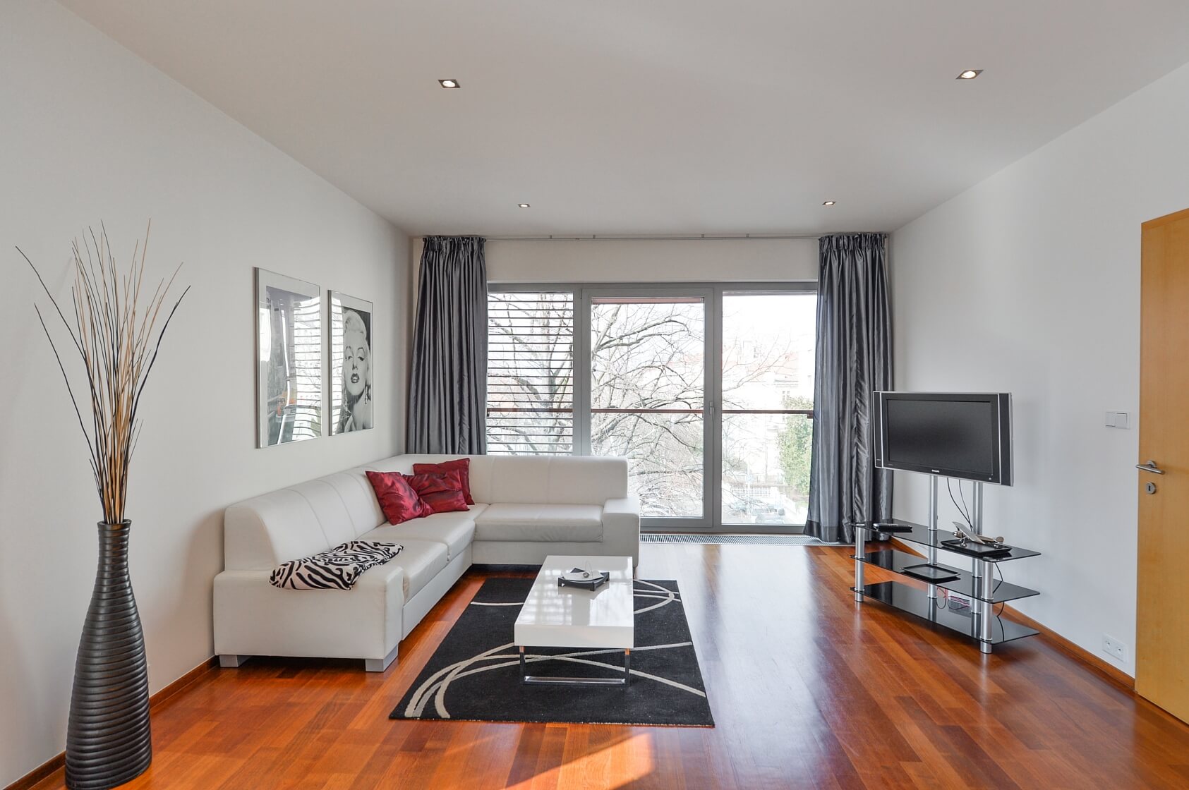 Korunní, Vinohrady - Prague 10 | Rent, Apartment One-bedroom (2+kk), 78 m²