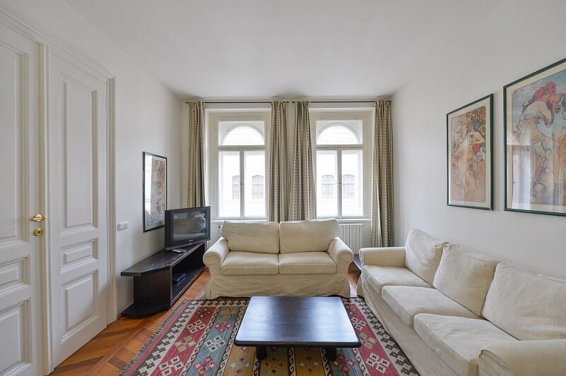 Janáčkovo nábřeží, Smíchov - Prague 5 | Rent, Apartment One-bedroom (2+1), 80 m²