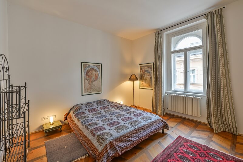 Janáčkovo nábřeží, Smíchov - Prague 5 | Rent, Apartment One-bedroom (2+1), 80 m²
