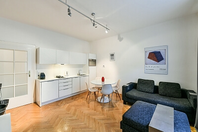 Haštalské náměstí, Staré Město - Prague 1 | Rent, Apartment One-bedroom (2+kk), 50 m²