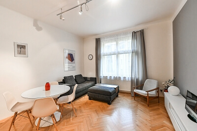 Haštalské náměstí, Staré Město - Prague 1 | Rent, Apartment One-bedroom (2+kk), 50 m²