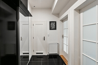 Haštalské náměstí, Staré Město - Prague 1 | Rent, Apartment One-bedroom (2+kk), 50 m²