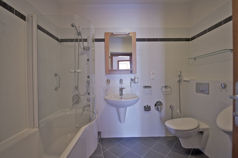 Všehrdova, Malá Strana - Prague 1 | Rent, Apartment One-bedroom (2+kk), 94 m²