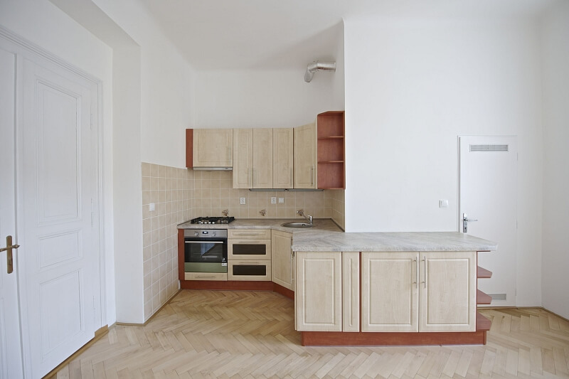 Janáčkovo nábřeží, Smíchov - Prague 5 | Rent, Apartment One-bedroom (2+1), 85 m²