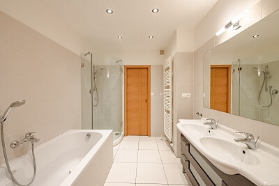 N. A. Někrasova, Bubeneč - Prague 6 | Rent, Apartment Three-bedroom (4+kk), 145 m²