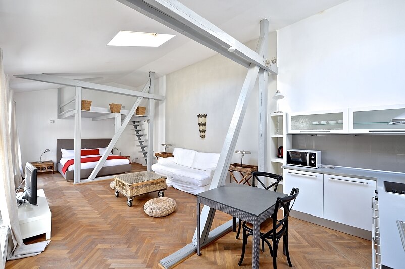 Ve Smečkách, Nové Město - Praha 1 | Pronájem, Byt 1+kk, 71 m²