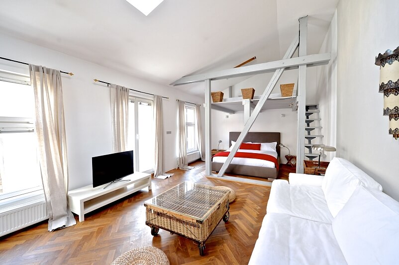 Ve Smečkách, Nové Město - Praha 1 | Pronájem, Byt 1+kk, 71 m²