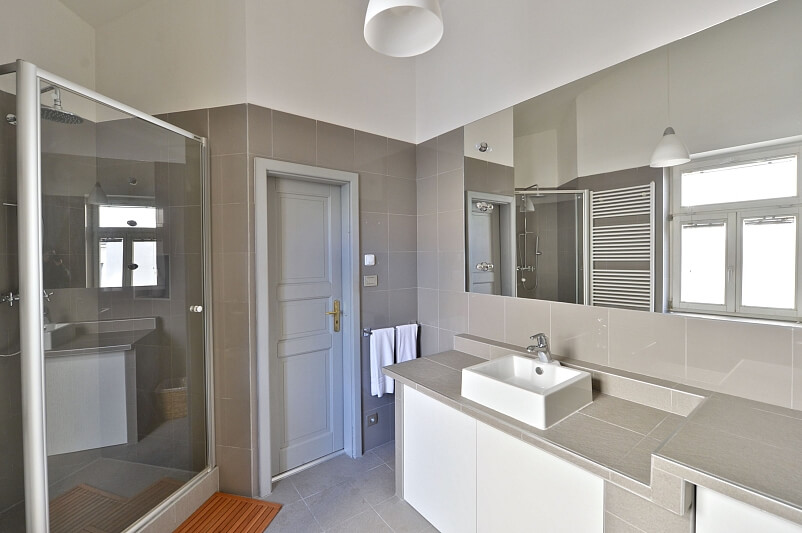 Ve Smečkách, Nové Město - Praha 1 | Pronájem, Byt 1+kk, 71 m²